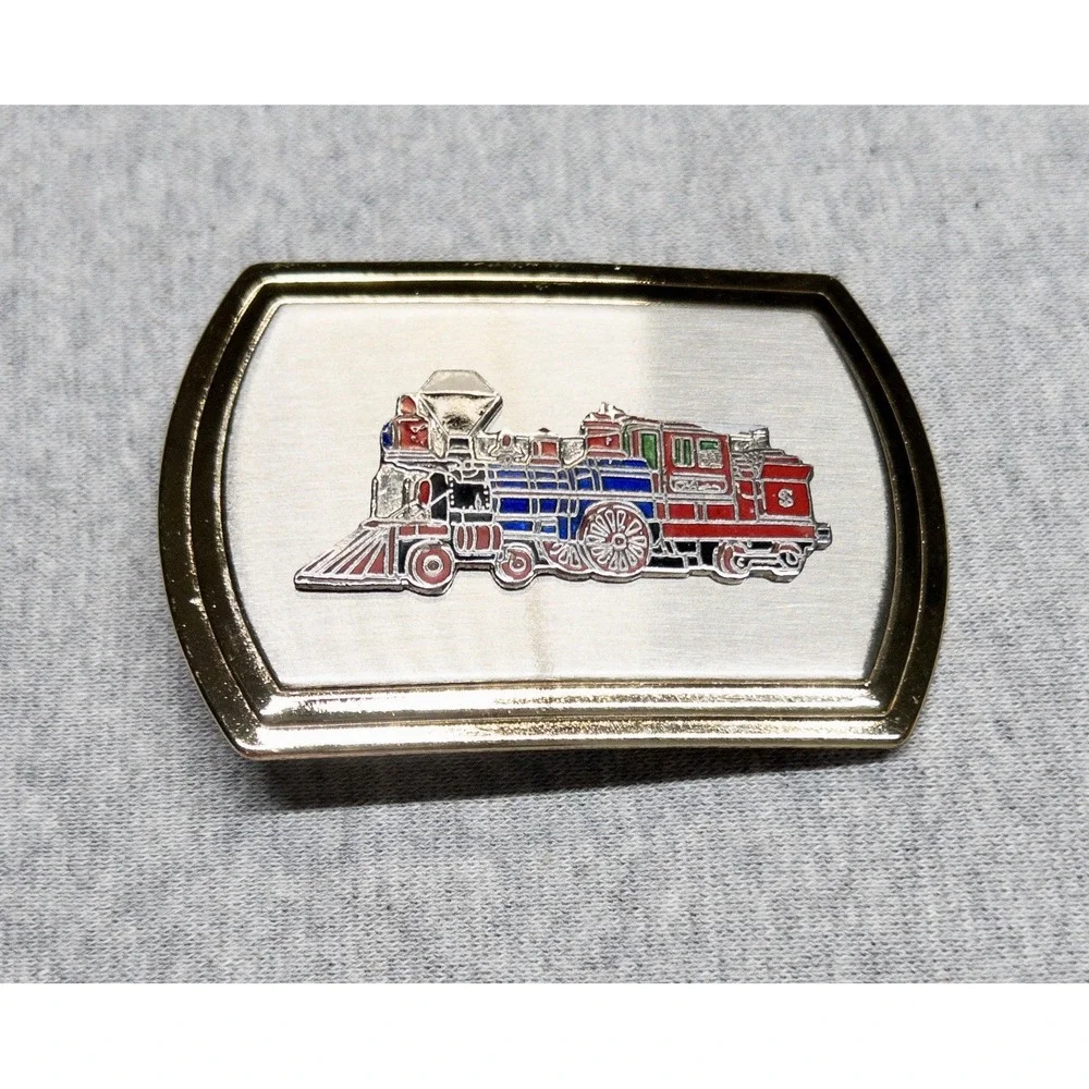 The Unbranded Brand vtg locomotive